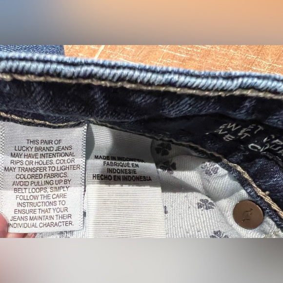 Lucky Brand Jeans Sweet Crop Sz 2/26 - Picture 7 of 8